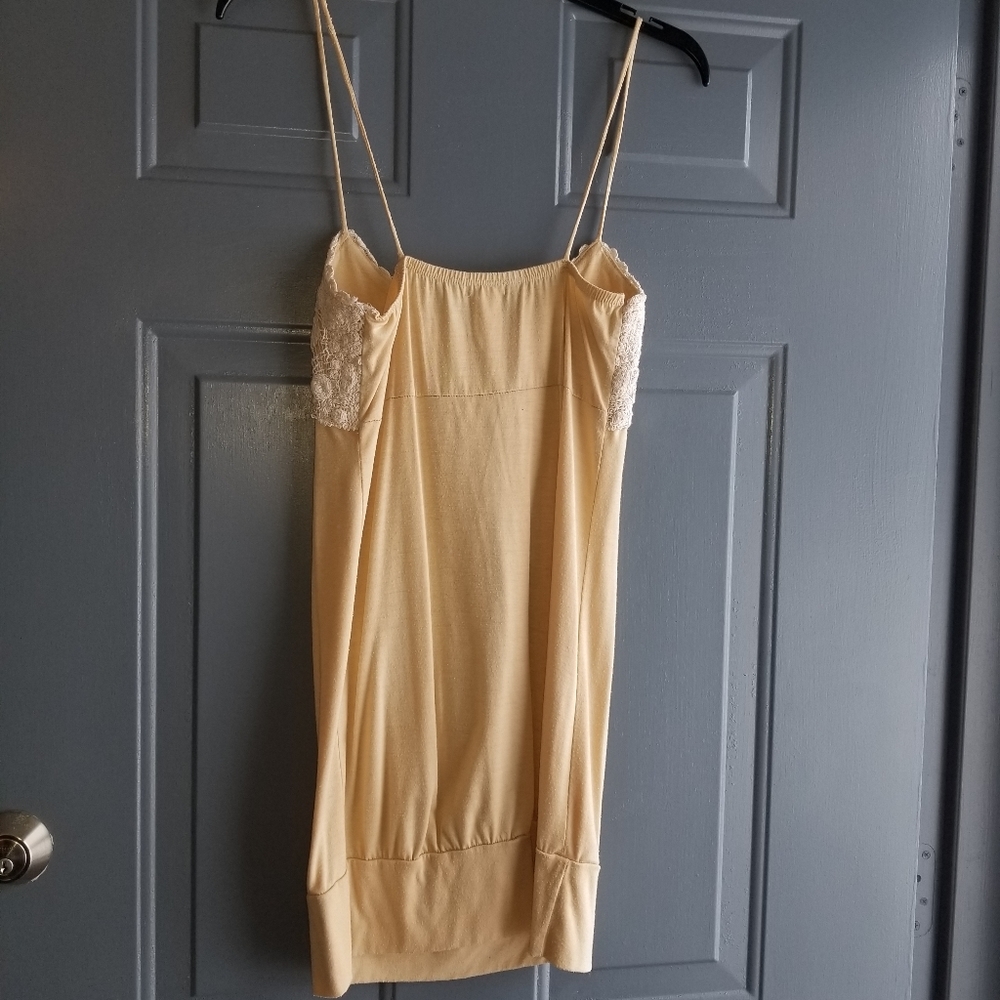 Free with purchase - Picture 2 of 7